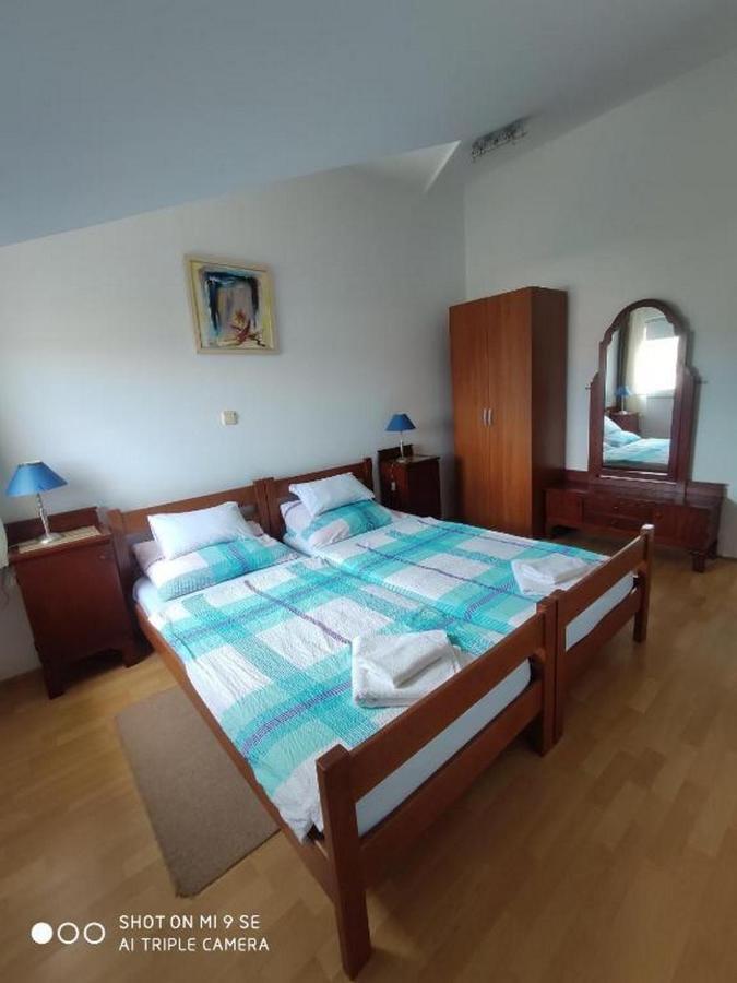 Apartments Vala Vinisce Exterior photo