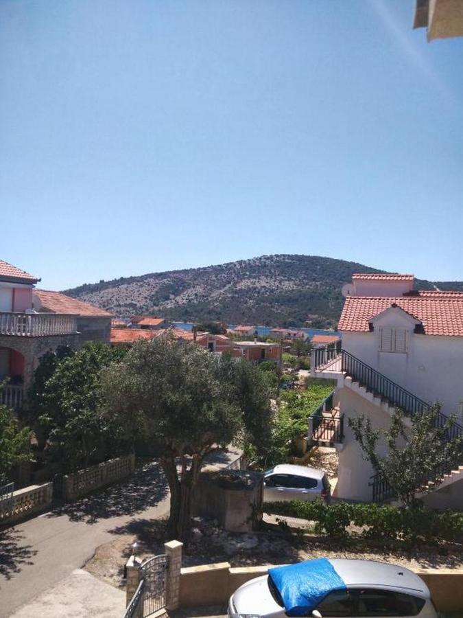 Apartments Vala Vinisce Exterior photo