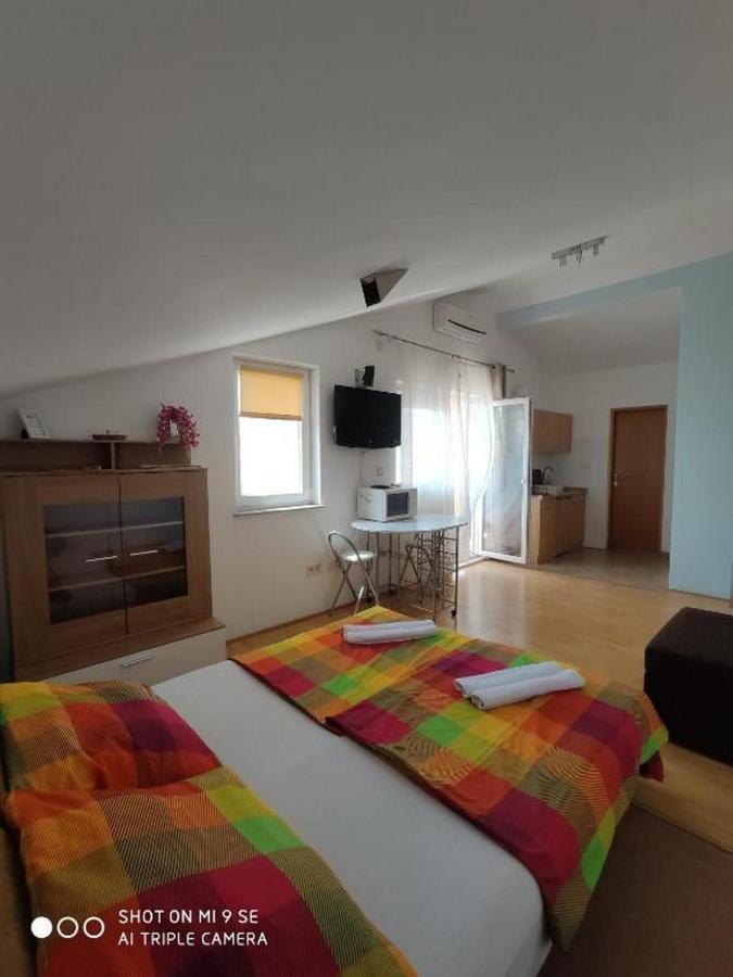 Apartments Vala Vinisce Exterior photo